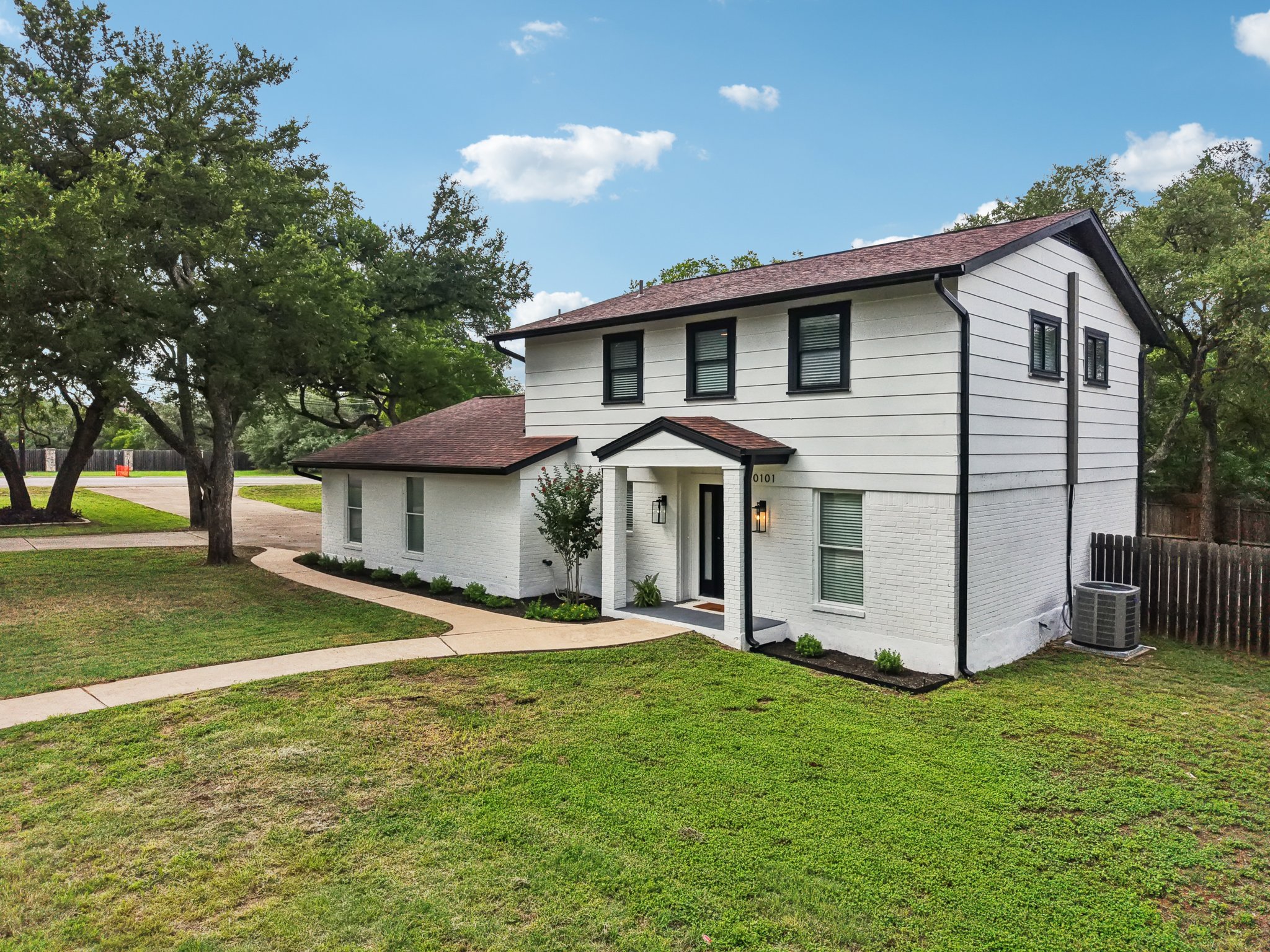 Dobbin Dr-S1207-058.jpg