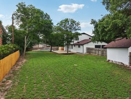 Dobbin Dr-S1207-064.jpg