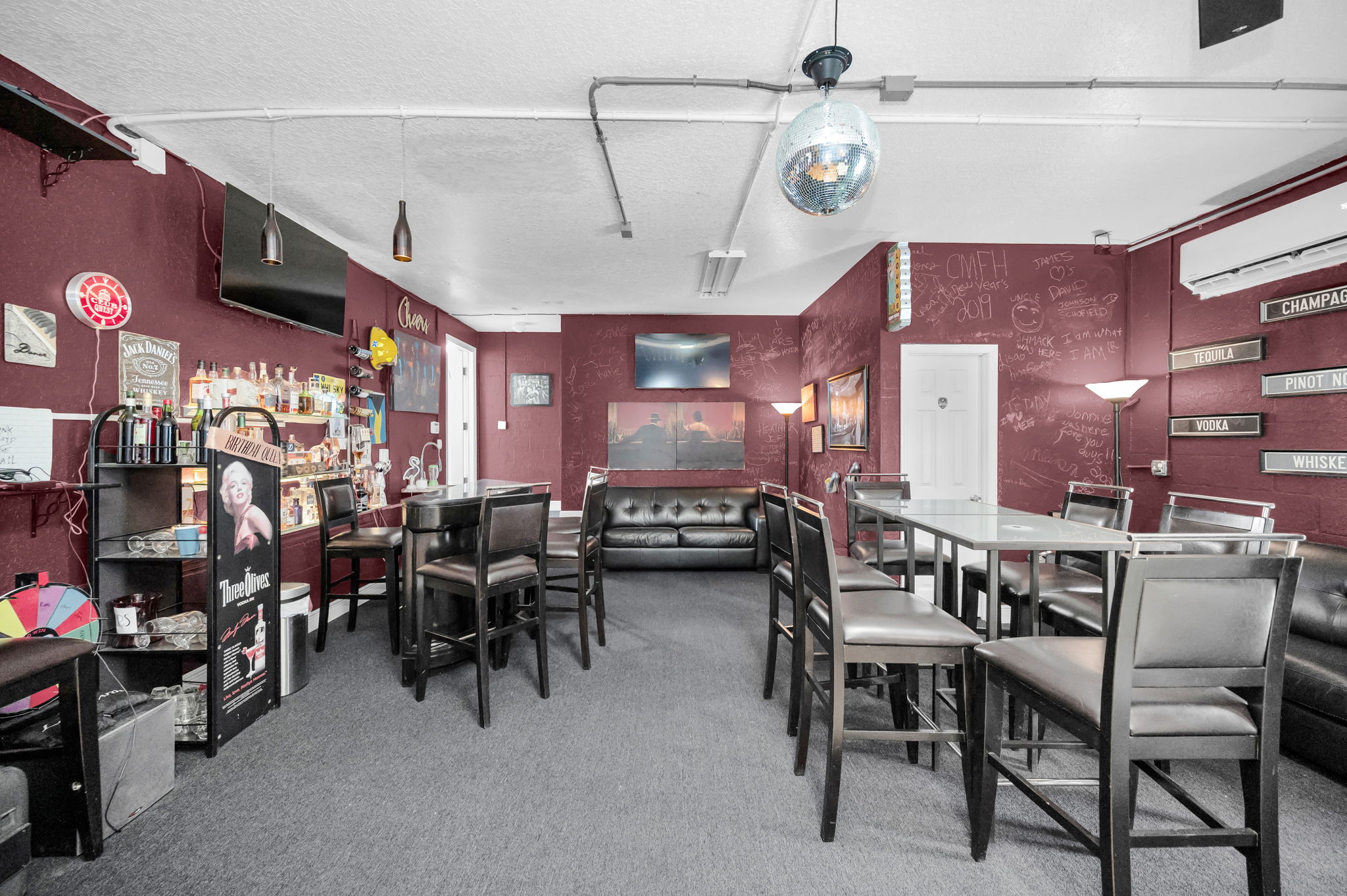 Media and Entertainment Room4