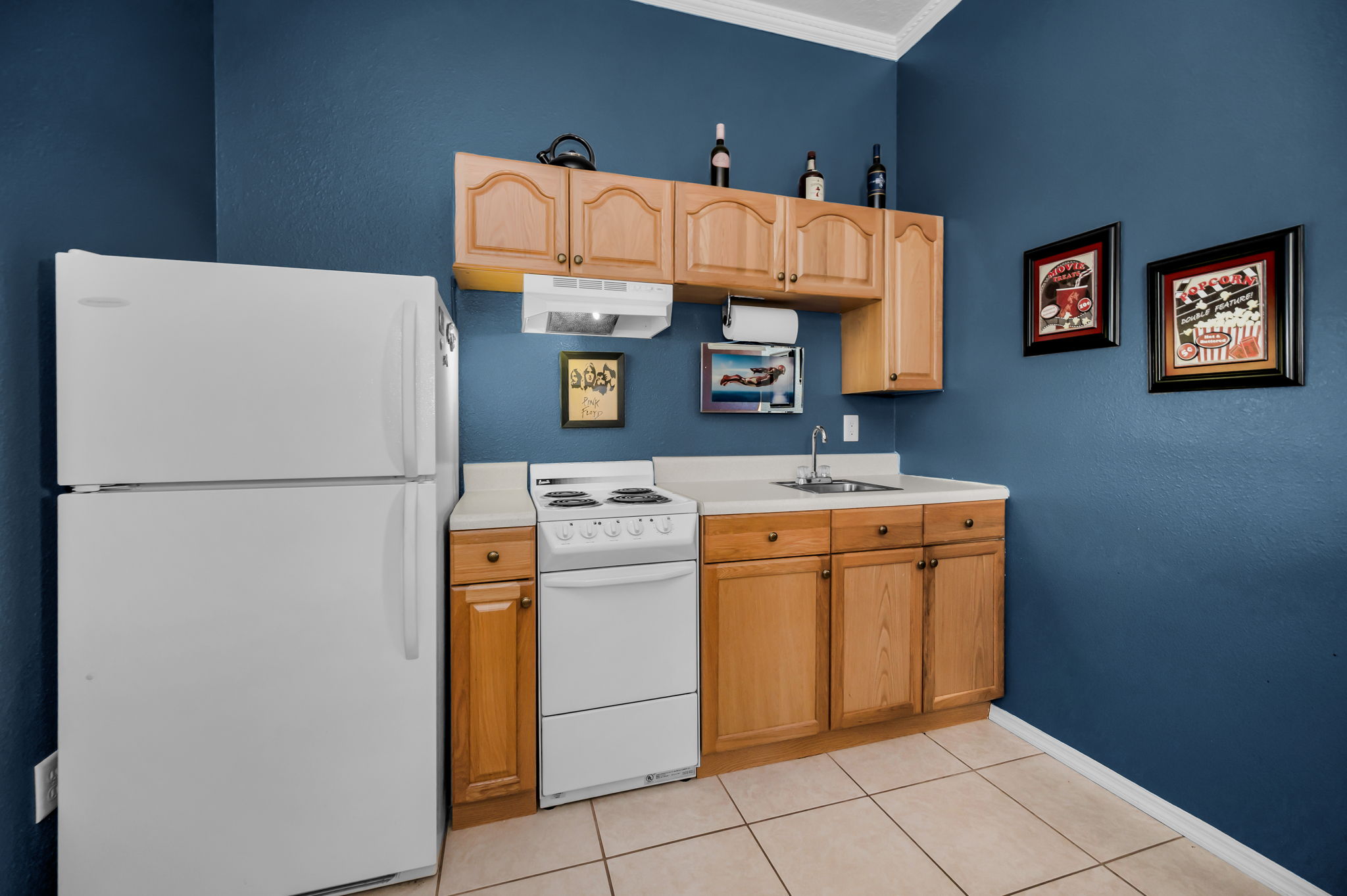 Upper Level Bonus Room1b