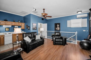 Upper Level Bonus Room1a