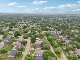 Walnut Glen Dr-02042025-054.jpg