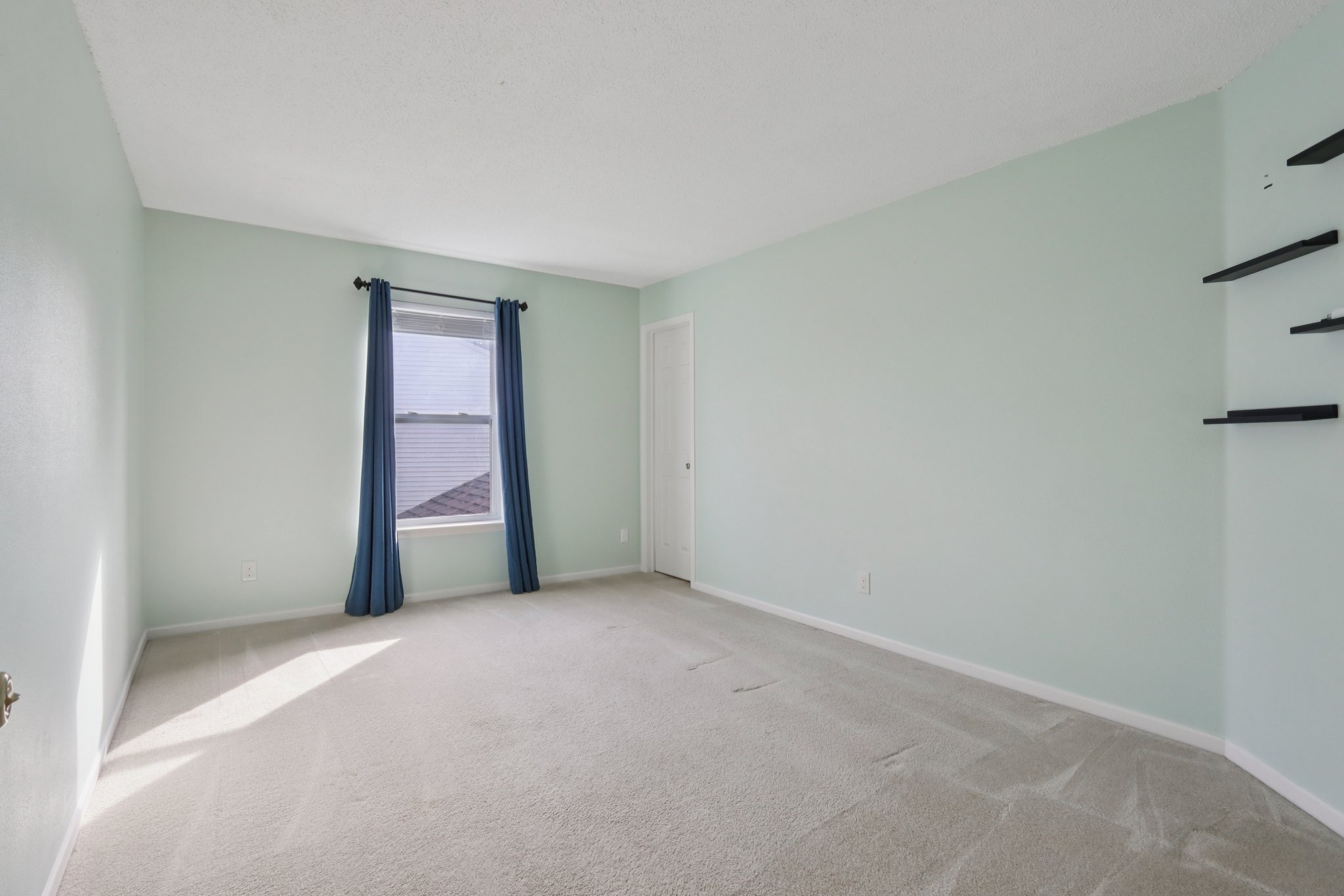 North Trl-S1411-033.jpg