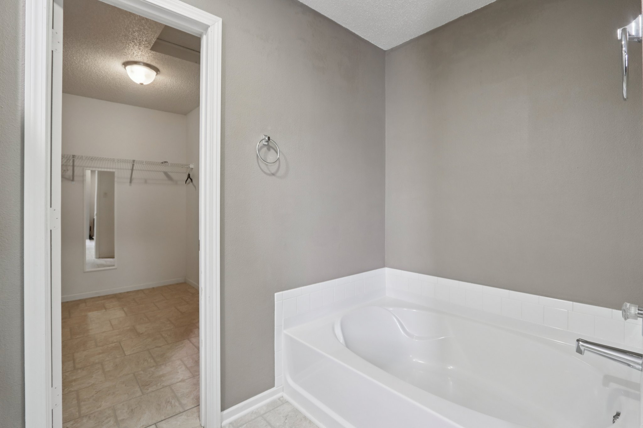 North Trl-S1411-042.jpg