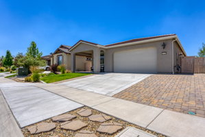 10105 Quintana Dr, Reno, NV 89521, USA Photo 2