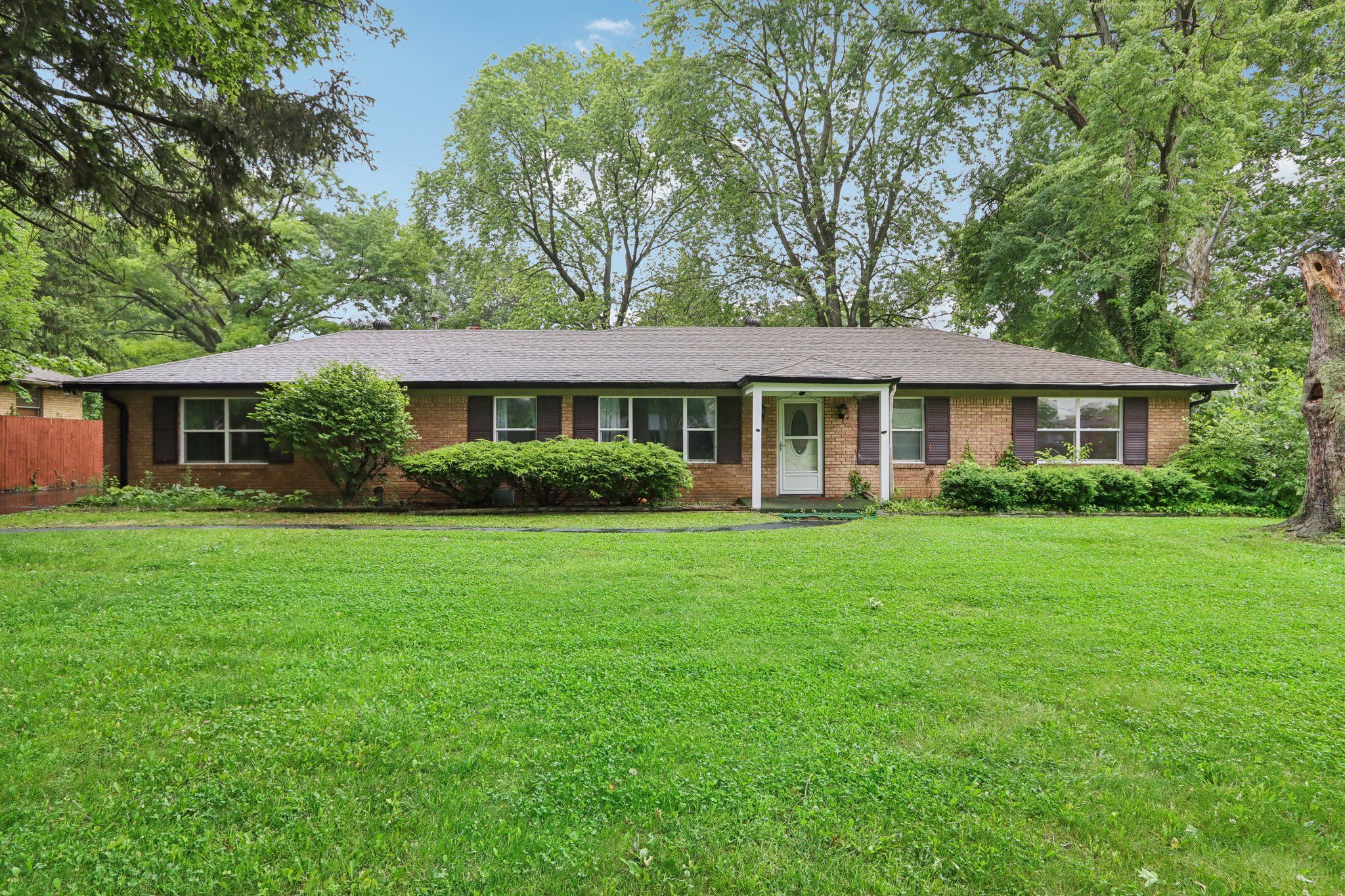 10109 Carrollton Ave, Indianapolis, IN 46280 | Zillow Media Experts