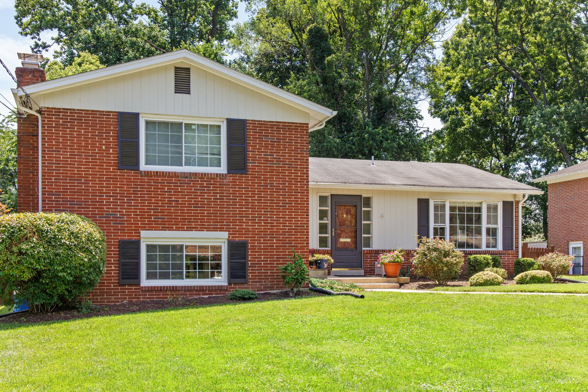 10109 Devere Ct, Silver Spring, MD 20903, USA Photo 9