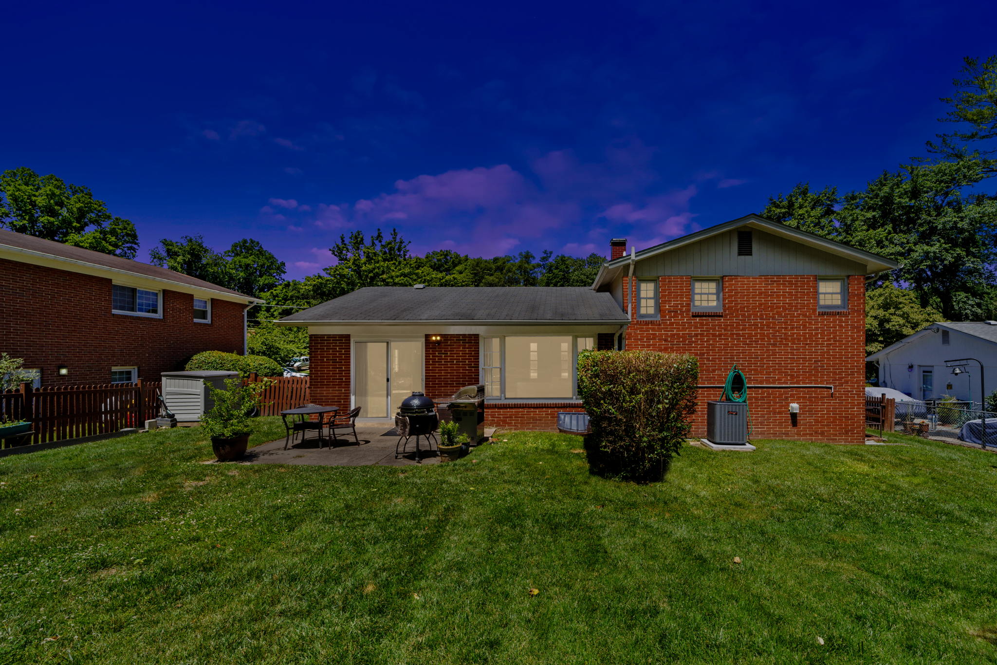 10109 Devere Ct, Silver Spring, MD 20903, USA Photo 4