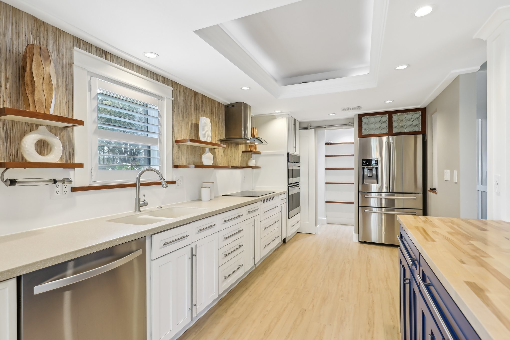 Leisure Ln S 5-013.jpg