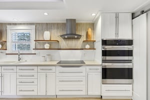 Leisure Ln S 5-010.jpg