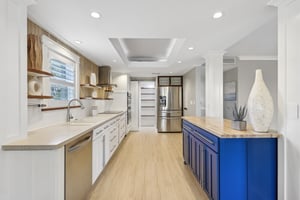 Leisure Ln S 5-011.jpg