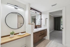 Leisure Ln S 5-023.jpg