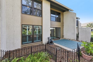 Leisure Ln S 5-034.jpg