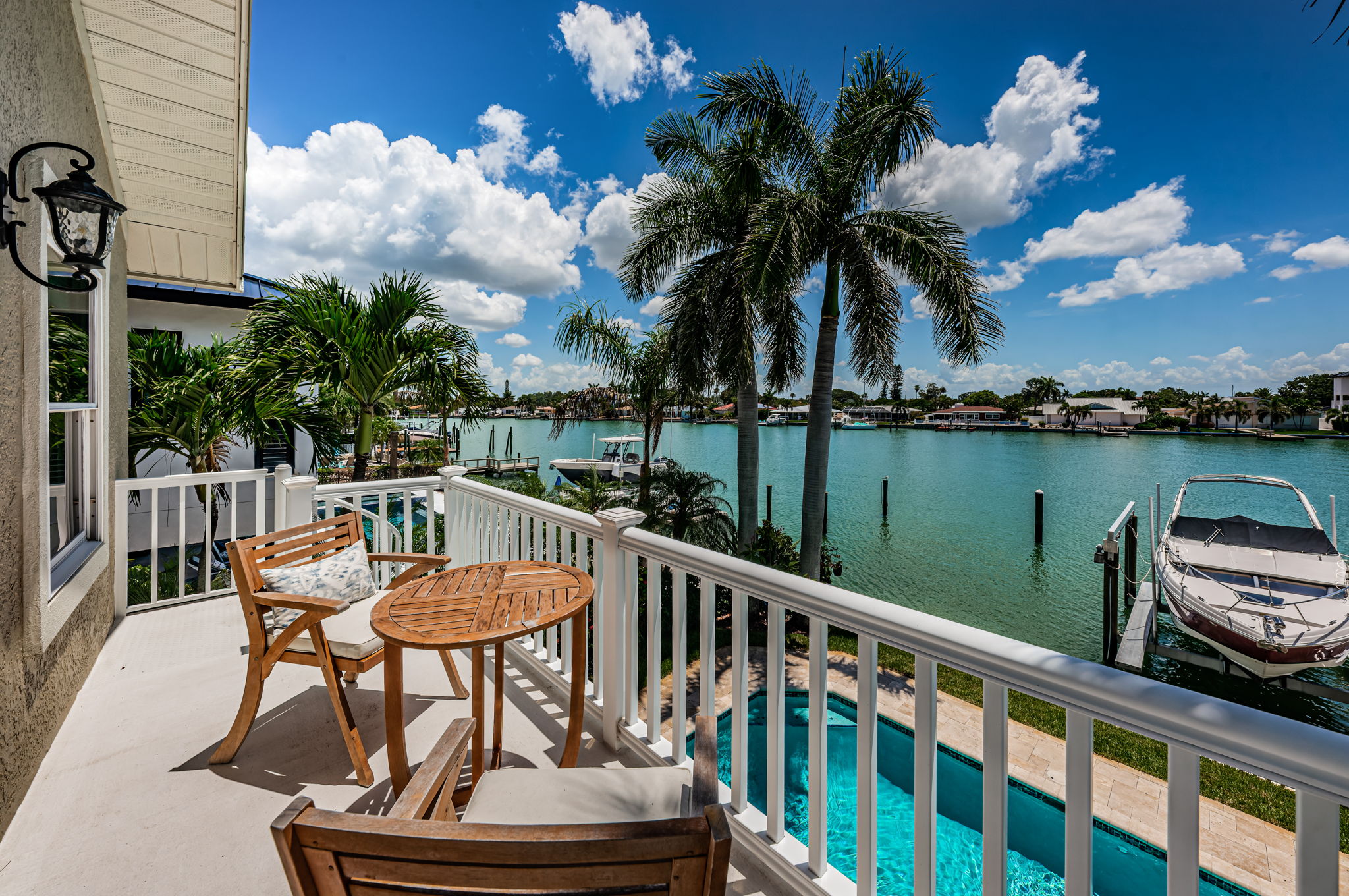 Master Bedroom Balcony2