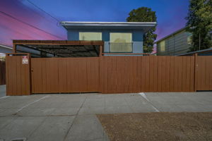  Photo 0