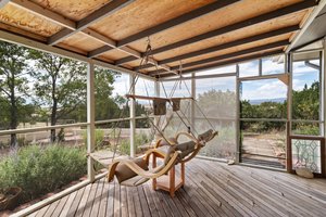 Screened-in Porch