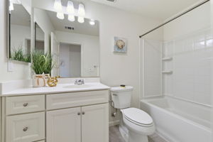 034_F8_1011 Bellante Ln 1