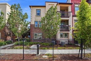 040_F8_1011 Bellante Ln 1