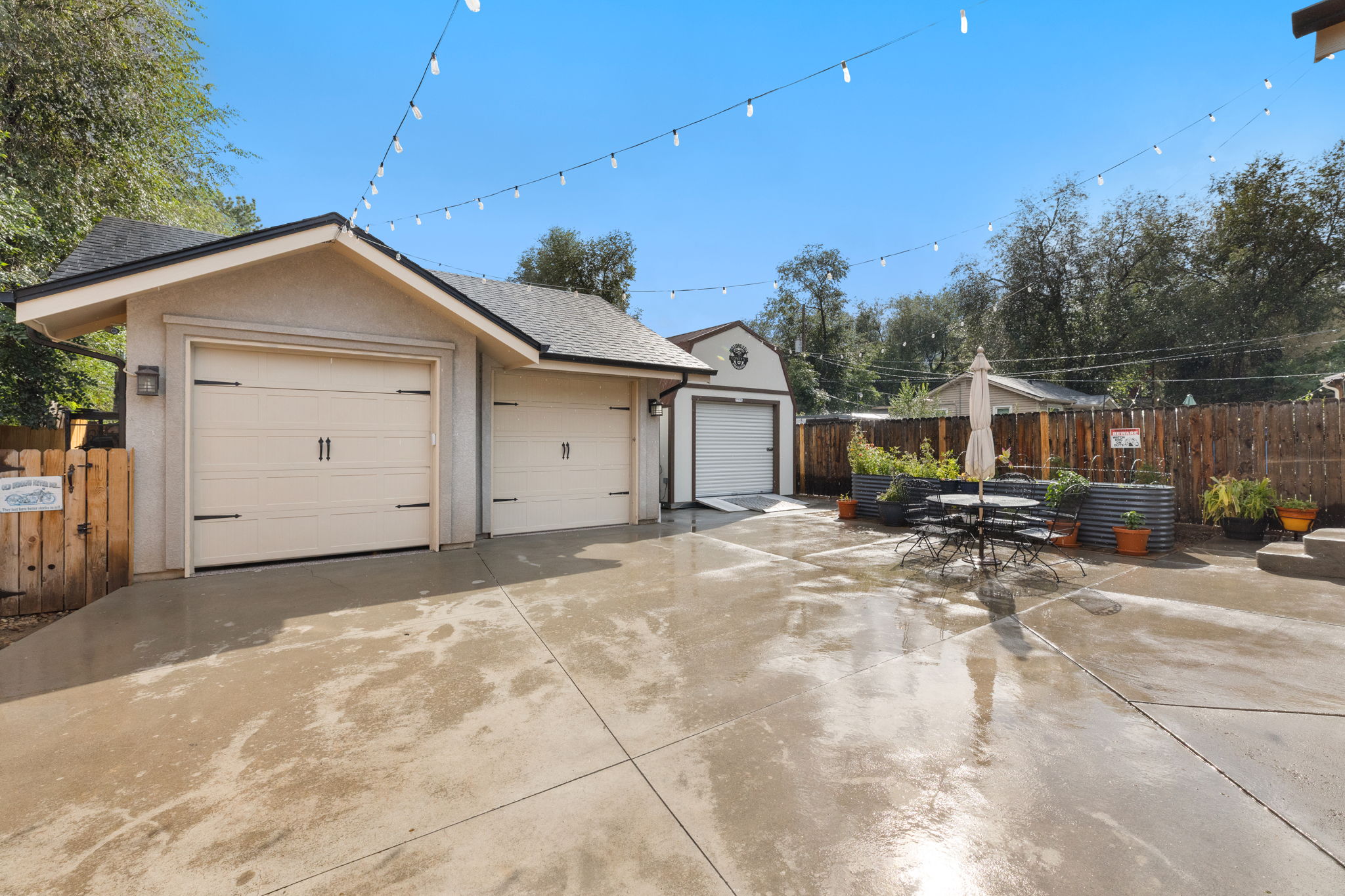 Garage