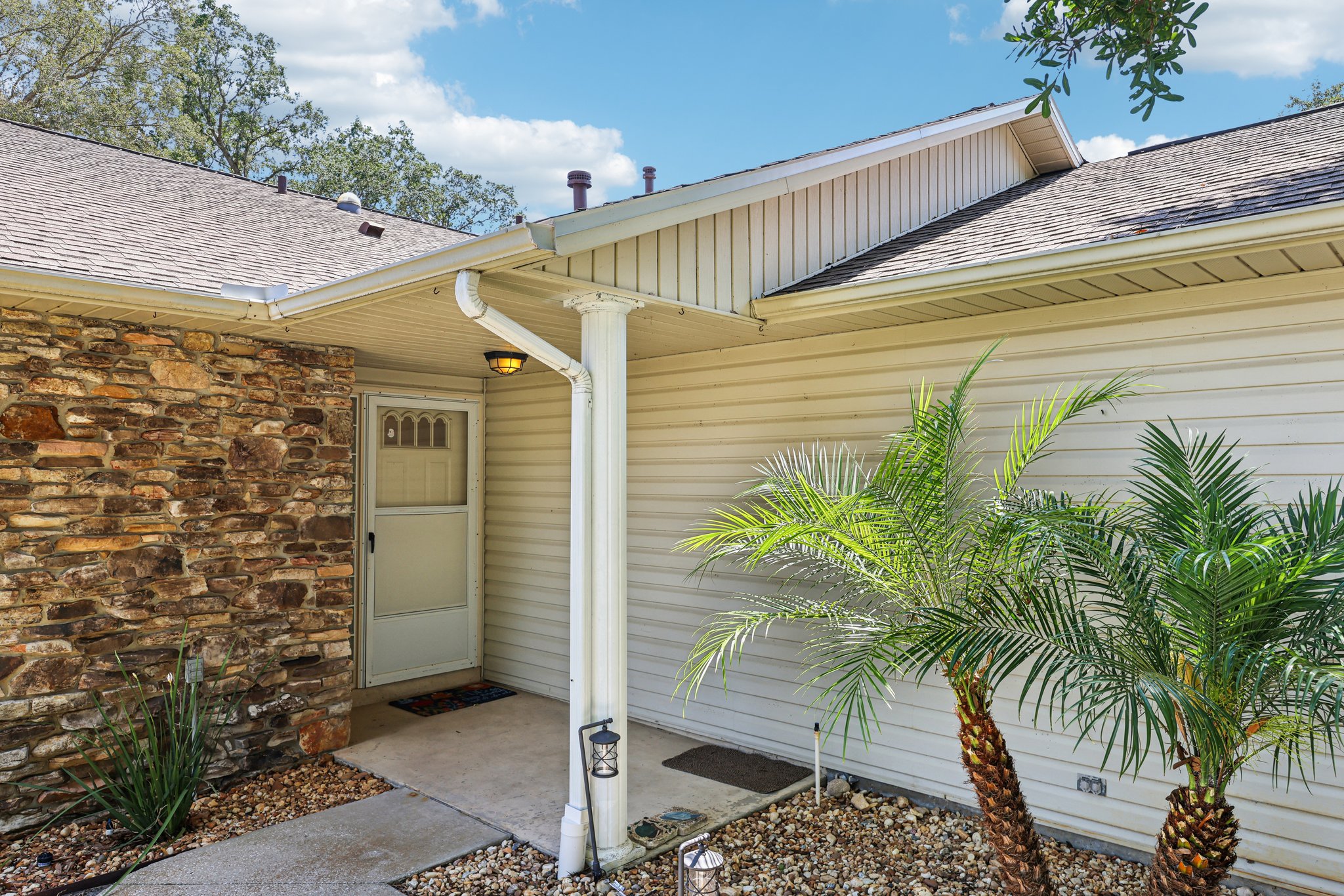 Dundee Cir-2805-006.jpg