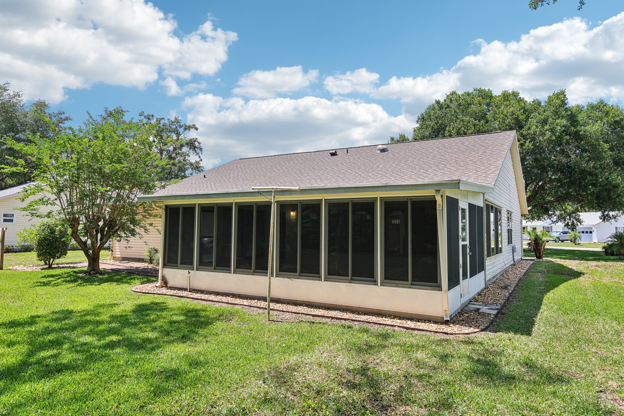 Dundee Cir-2805-048.jpg