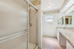 Dundee Cir-2805-033.jpg