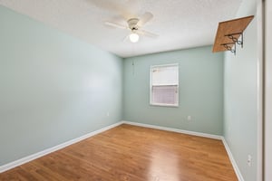 Dundee Cir-2805-034.jpg