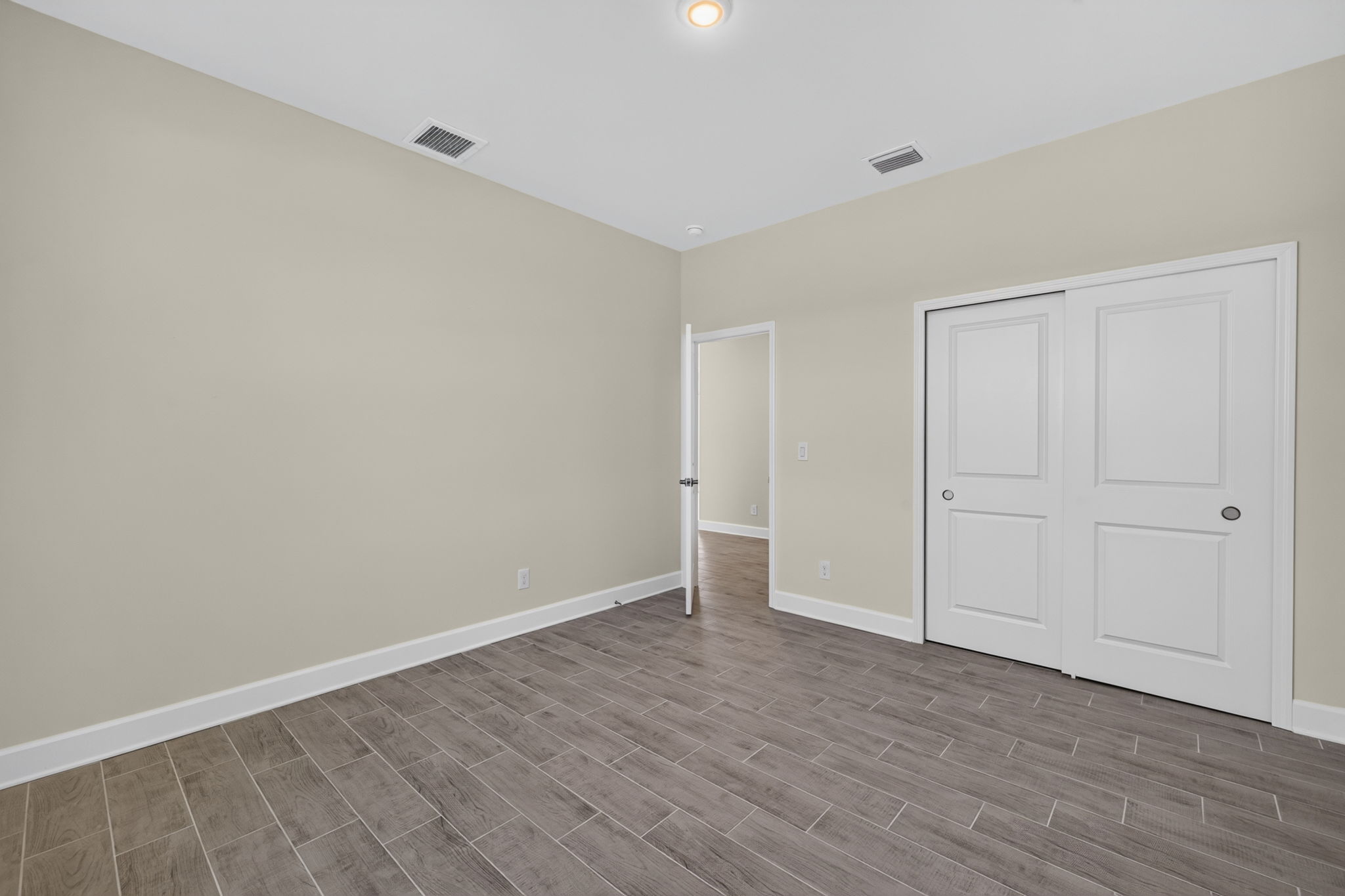 Guest Bedroom 2- 2 of 2