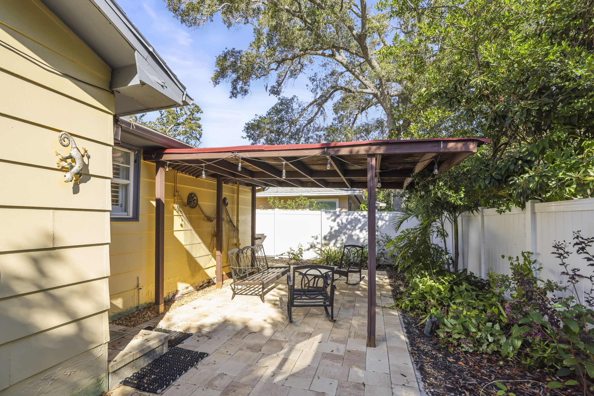 Covered Patio - 495A3588