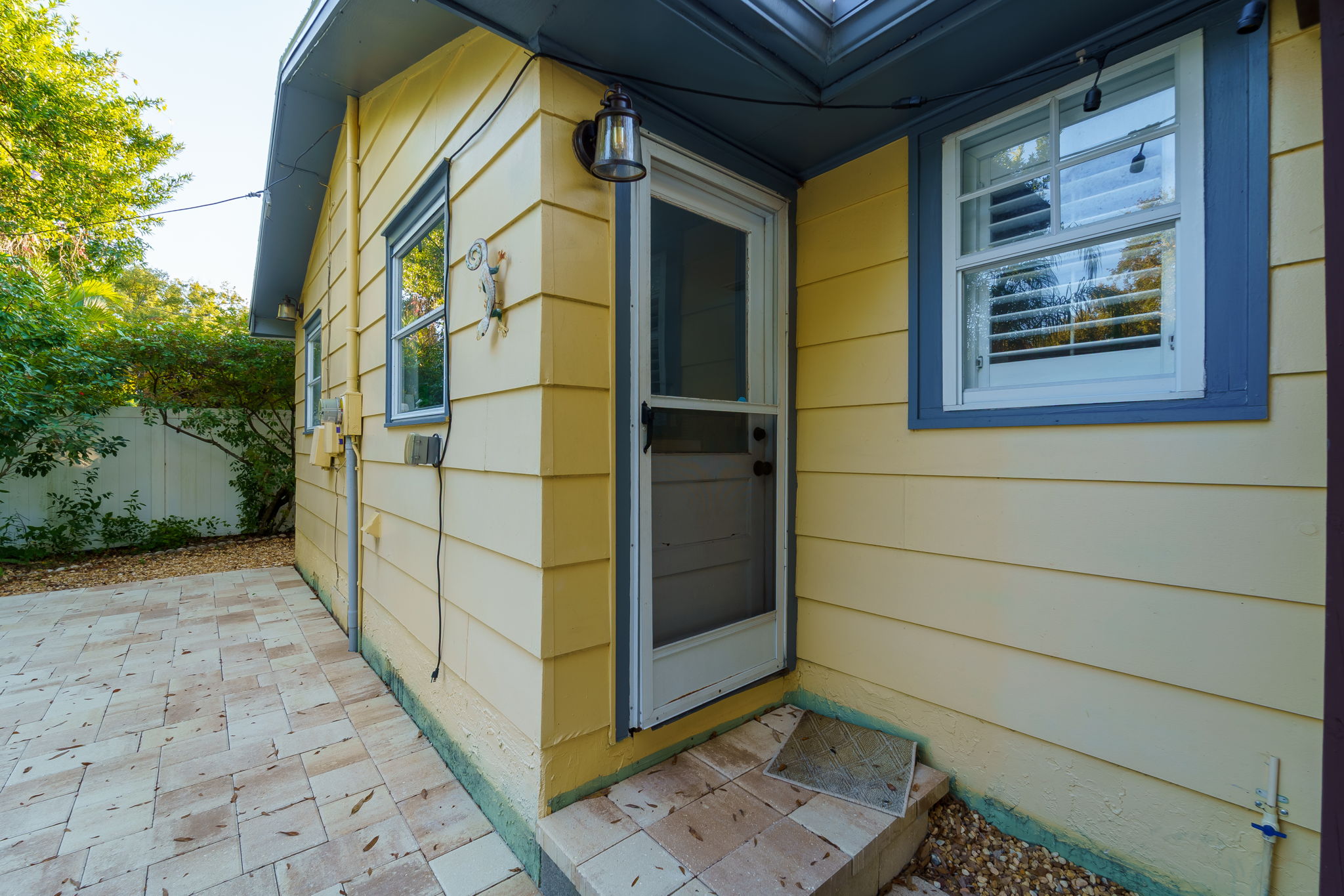 Back - DSC09141-HDR UPDATED