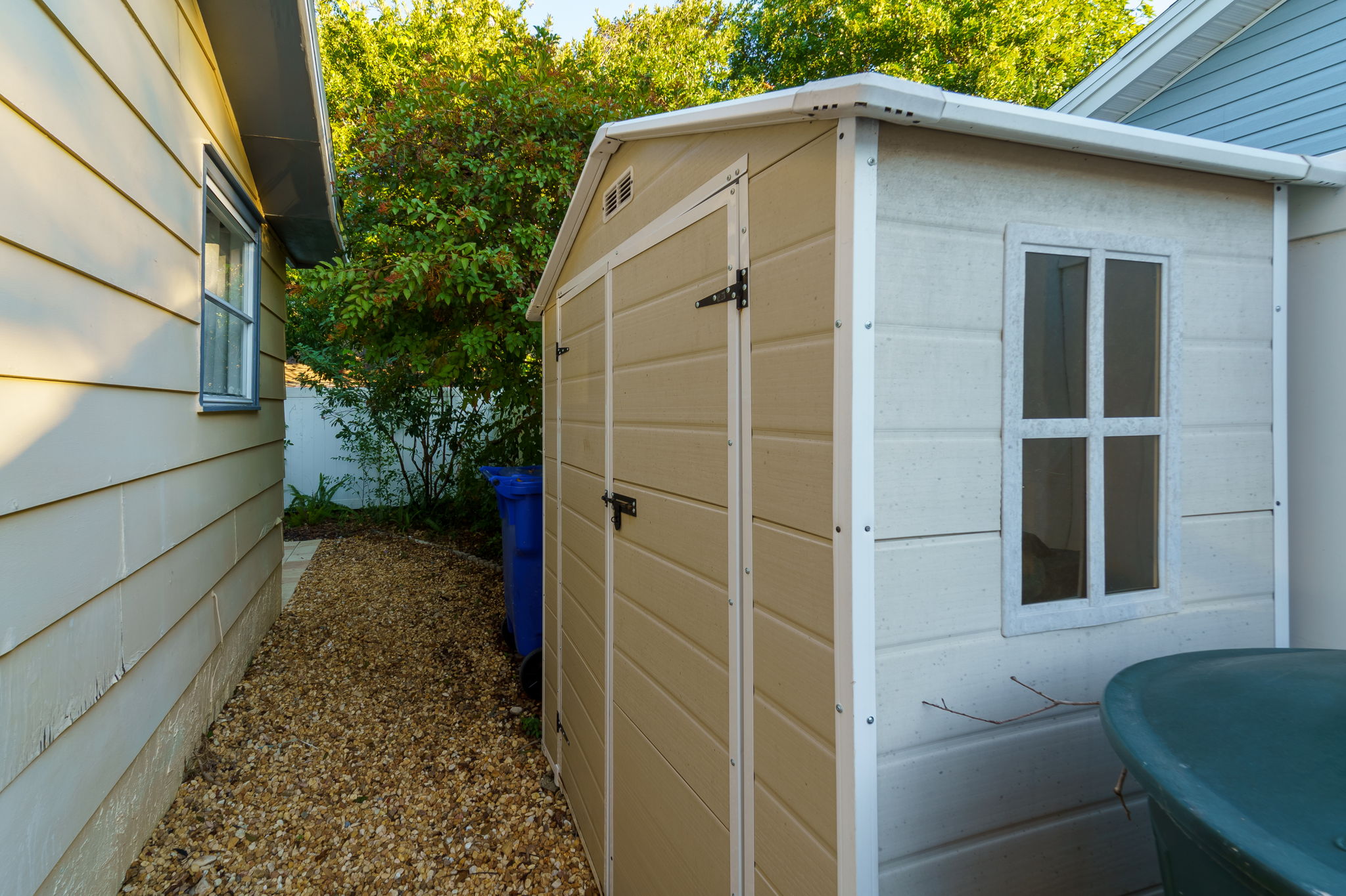 Side - DSC09120-HDR UPDATED