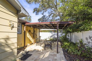 Covered Patio - 495A3588
