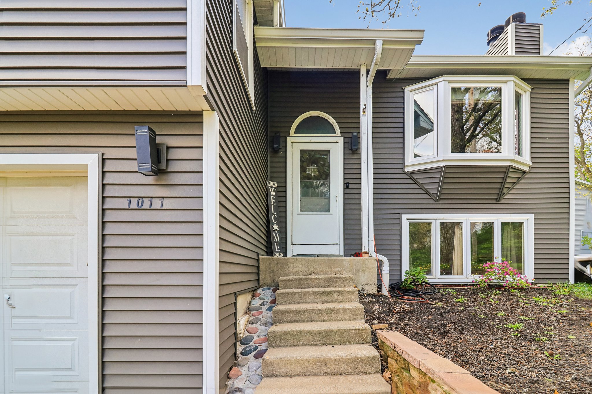 Ridgewood Ave-S2904-004.jpg