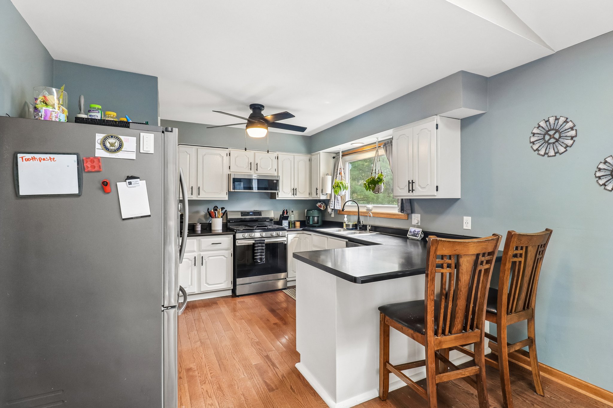 Ridgewood Ave-S2904-012.jpg