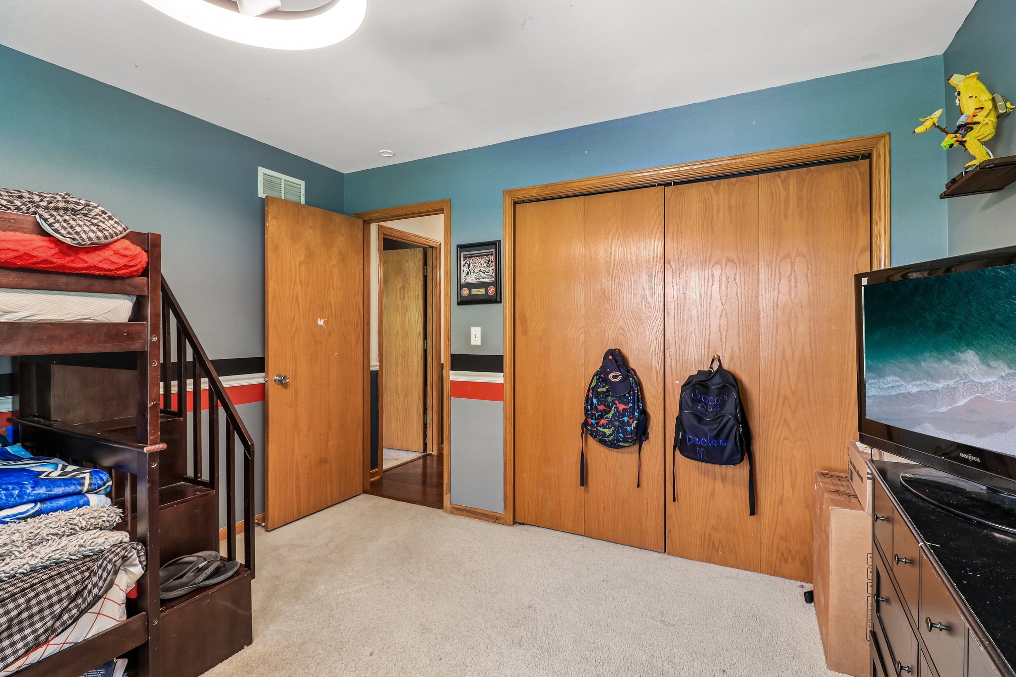 Ridgewood Ave-S2904-017.jpg