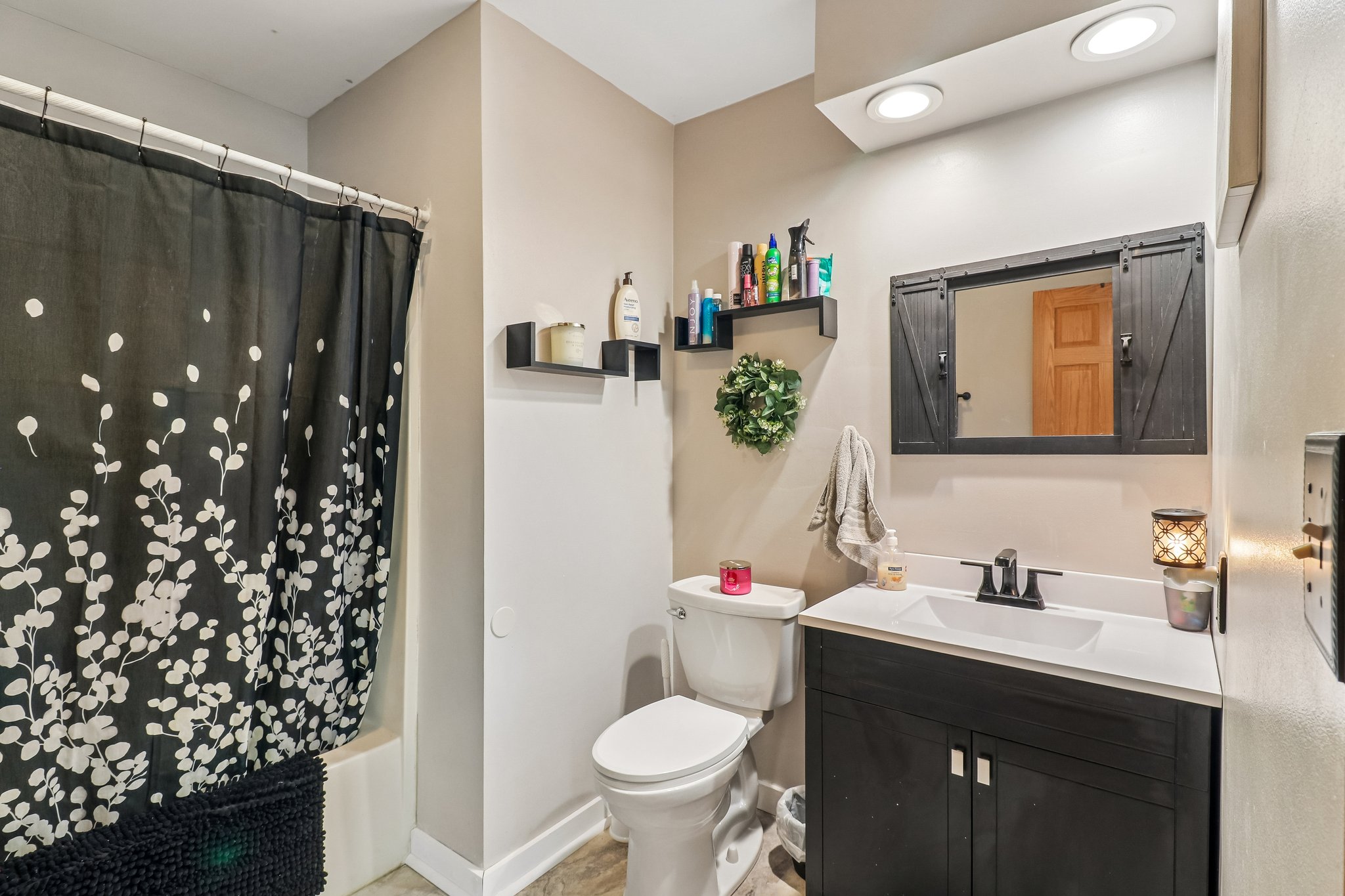 Ridgewood Ave-S2904-027.jpg