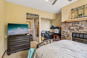 Ridgewood Ave-S2904-031.jpg