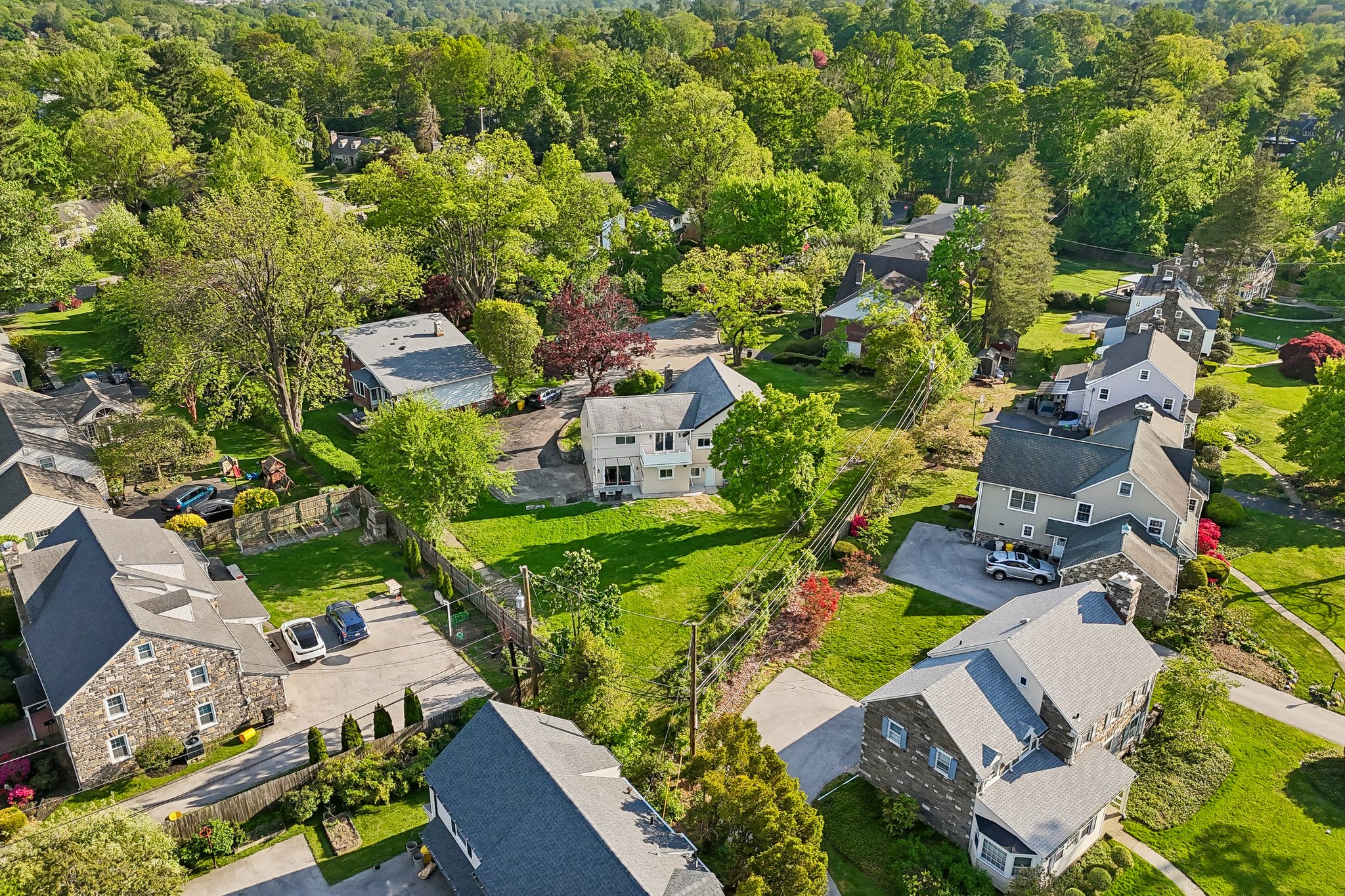 Stanford Dr-S0605-104.jpg