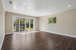 Stanford Dr-S0605-027.jpg