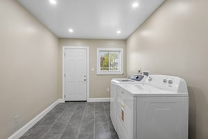 Stanford Dr-S0605-036.jpg