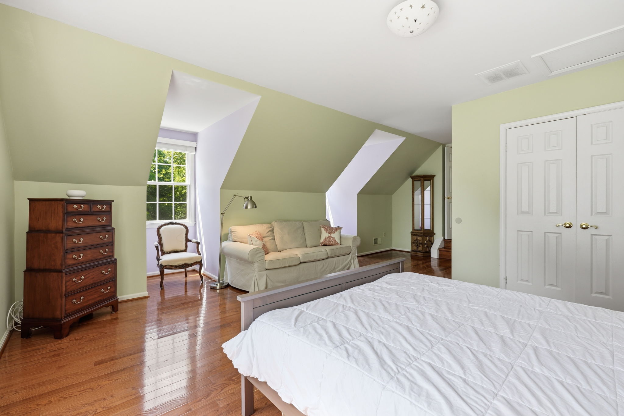 Bedroom 4 Reverse