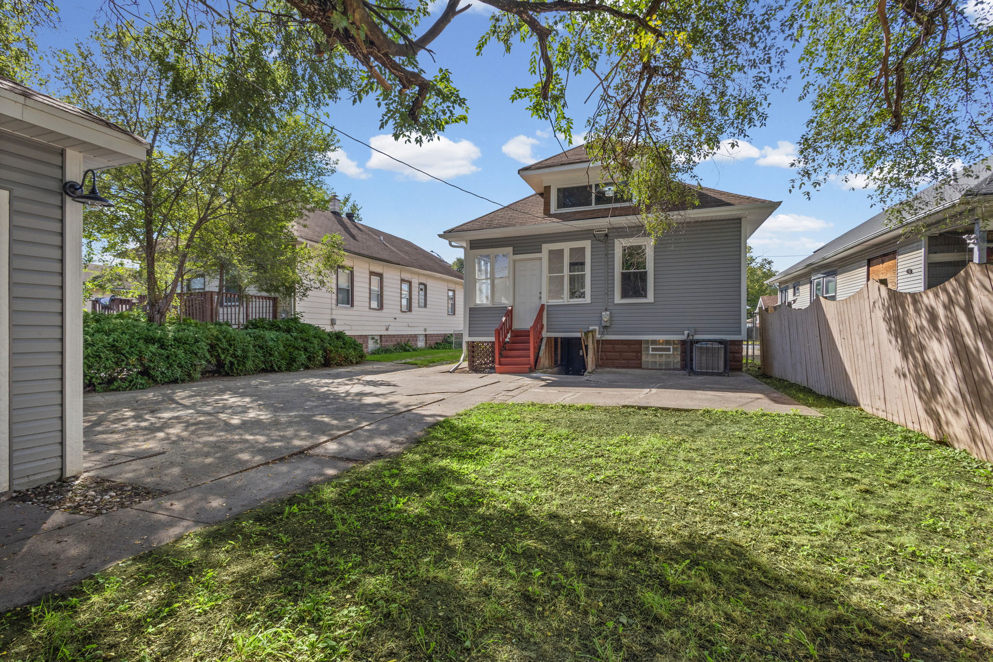  Photo 41