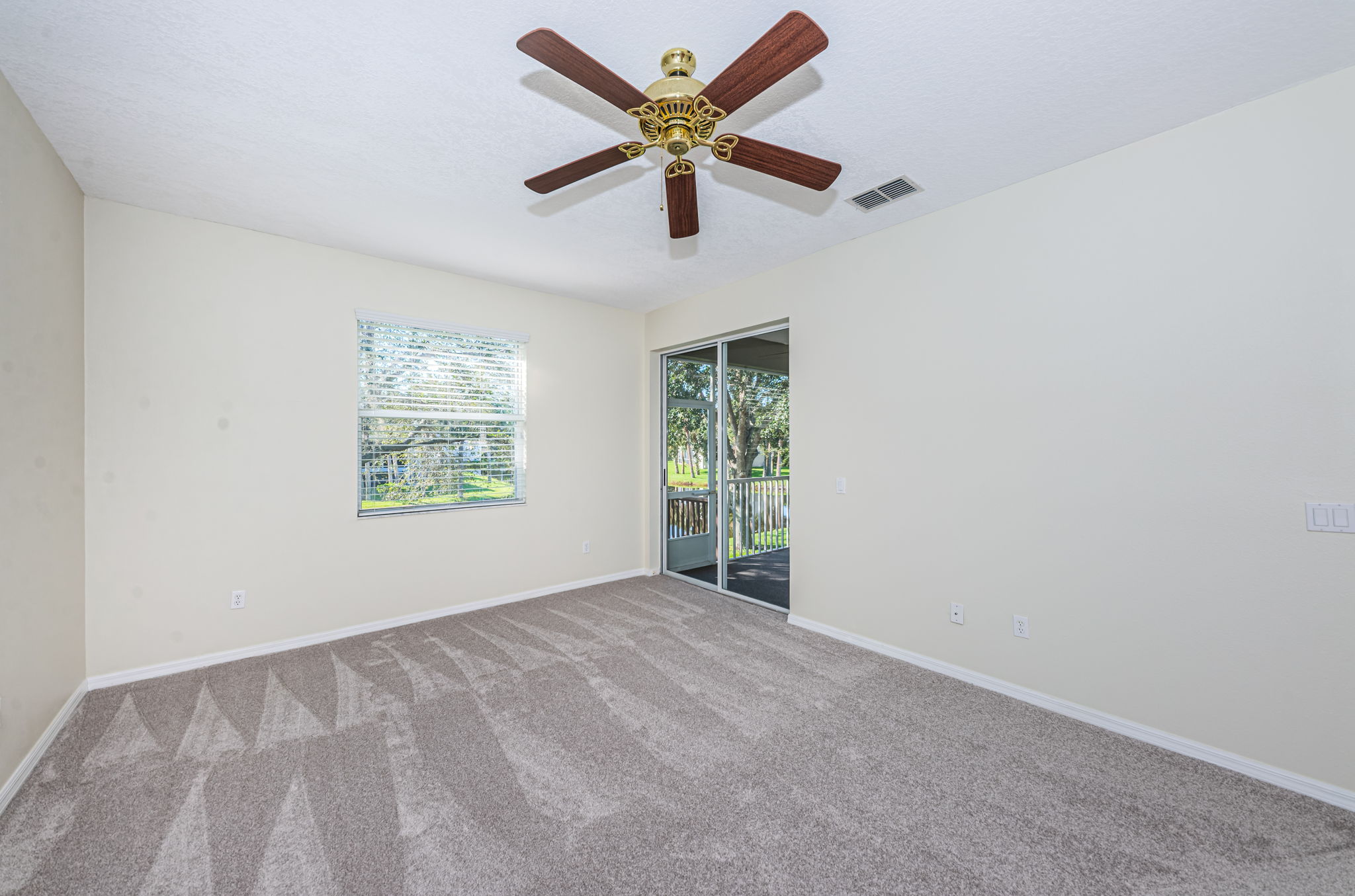 Master Bedroom1b