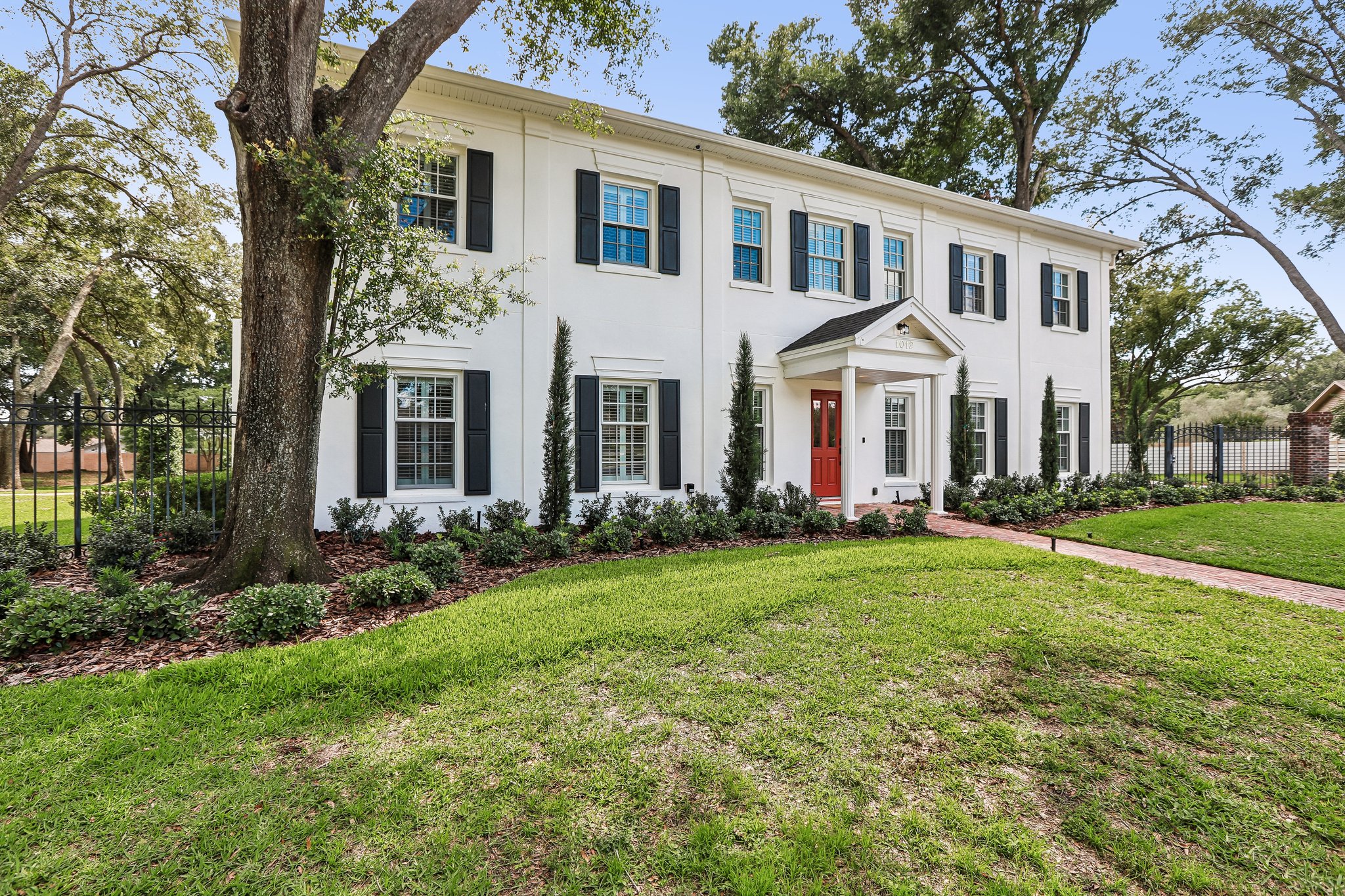 Morfield Ln-S1405-010.jpg