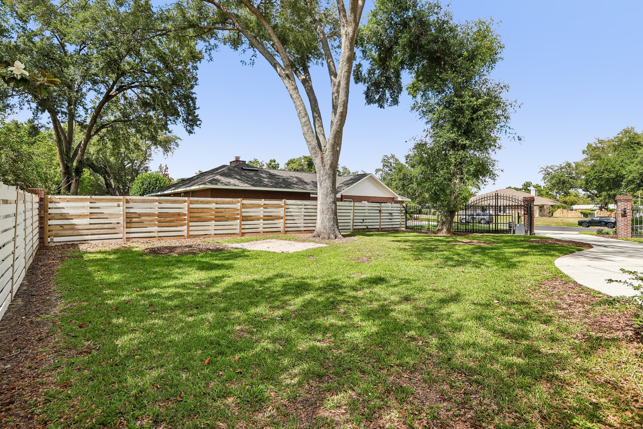Morfield Ln-S1405-092.jpg