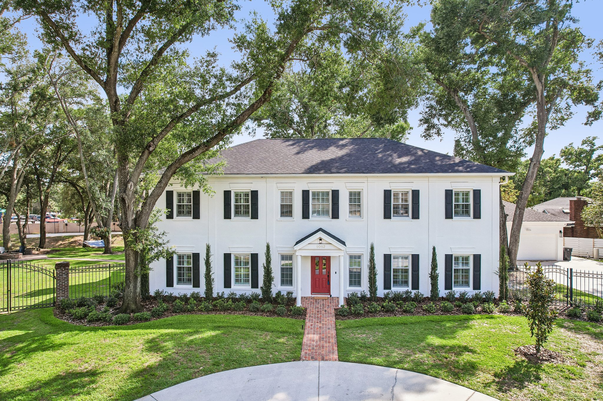 Morfield Ln-S1405-110.jpg