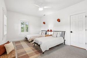 Morfield Ln-S1405-088.jpg
