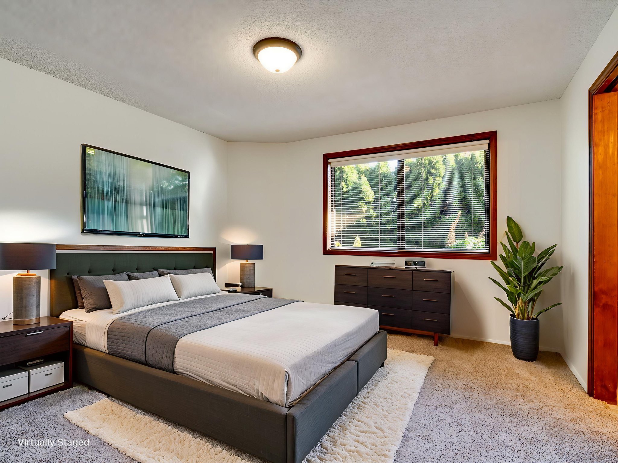 1012 NW Oakwood Cir, McMinnville, OR 97128 (13) virtually staged.jpeg