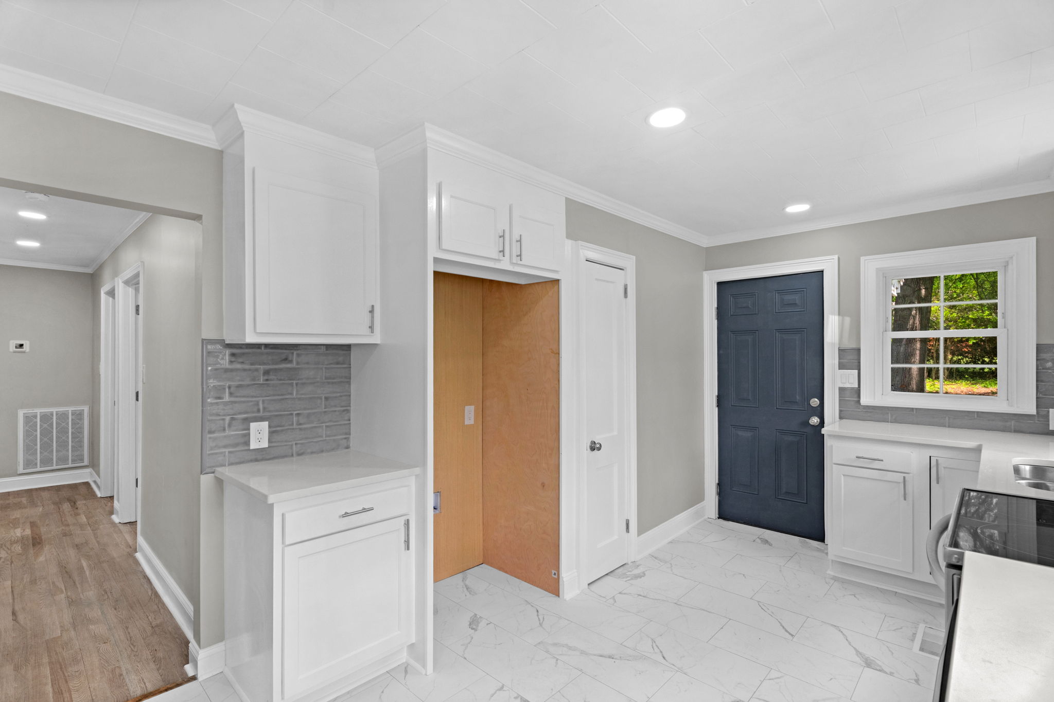 1012 Rainey St-12