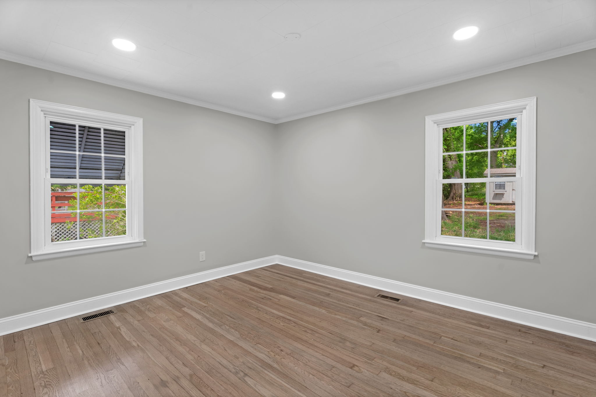 1012 Rainey St-18